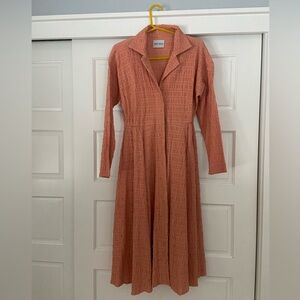 Nikki Chasin, Long sleeve coral midi crinkle dress size S